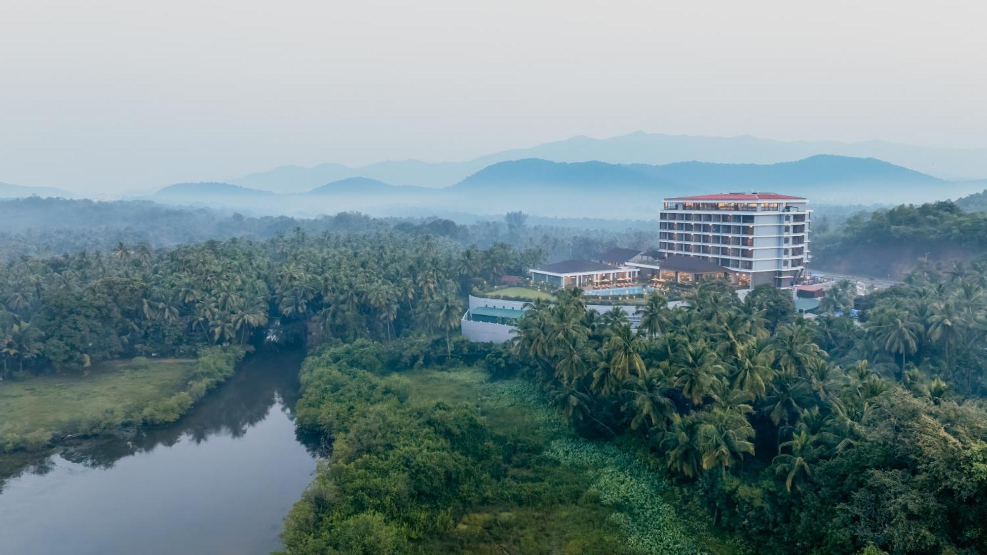 Cloud9 Sarovar Premiere Palomen Goa Palolem Exterior photo